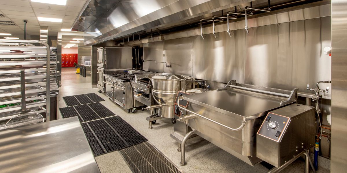 commercial kitchen flooring tiles in a restaurant in Florida